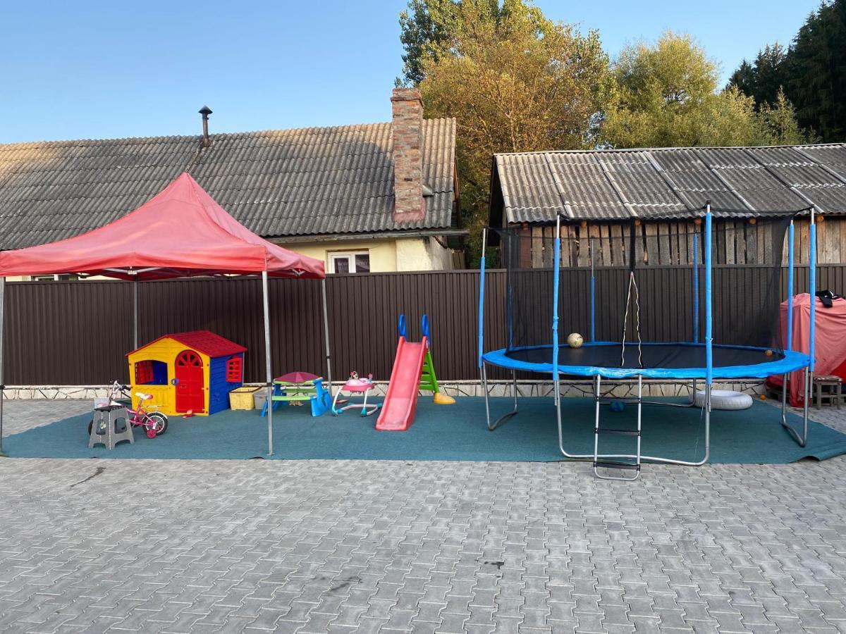 Casa Cu Flori Moisei Hotell Eksteriør bilde