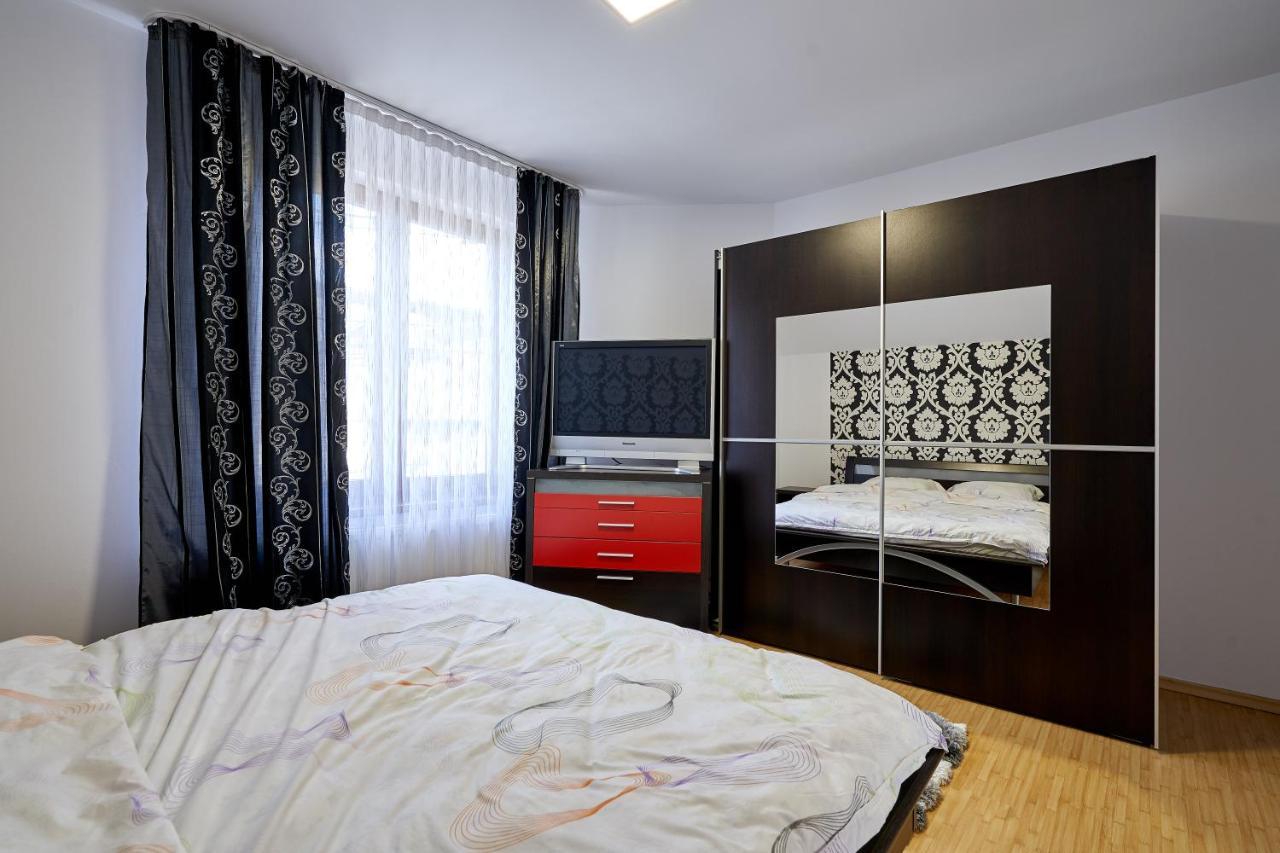 Casa Cu Flori Moisei Hotell Eksteriør bilde