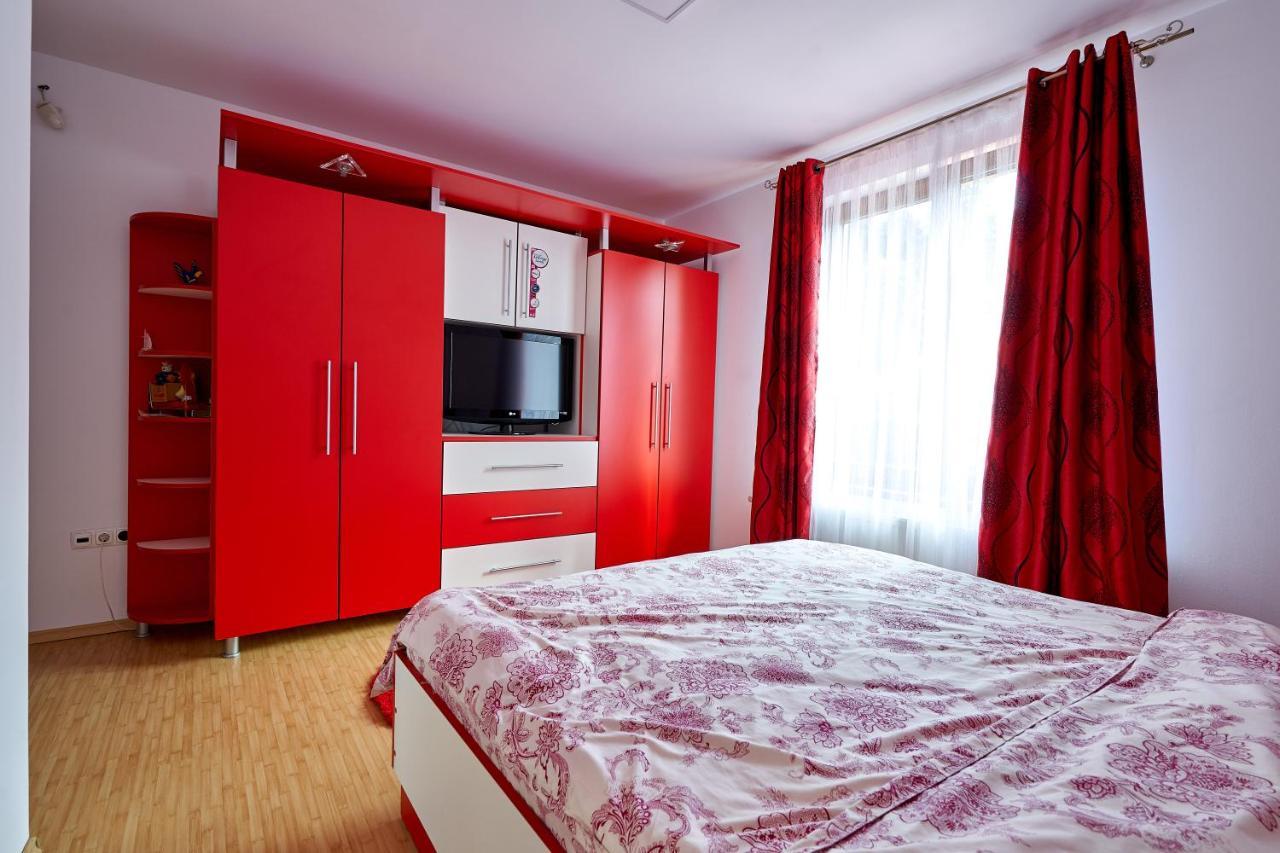Casa Cu Flori Moisei Hotell Eksteriør bilde