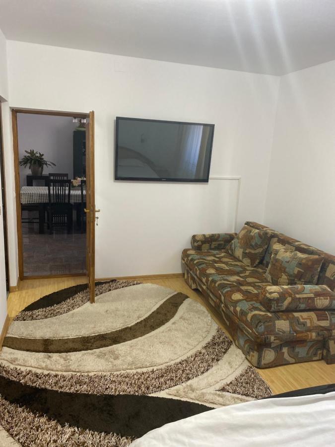 Casa Cu Flori Moisei Hotell Eksteriør bilde