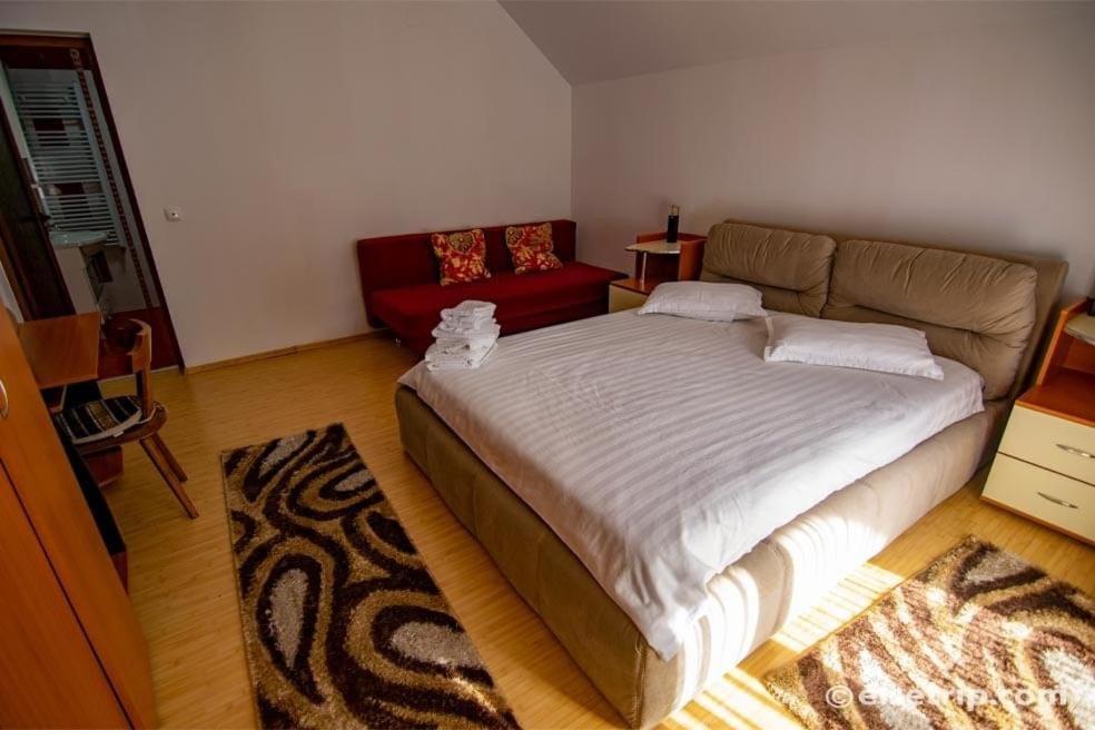 Casa Cu Flori Moisei Hotell Eksteriør bilde